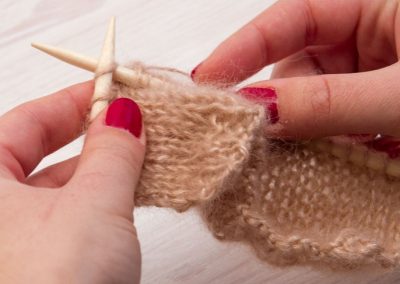 AO – Apprendre différentes techniques au tricot – ANNULÉ
